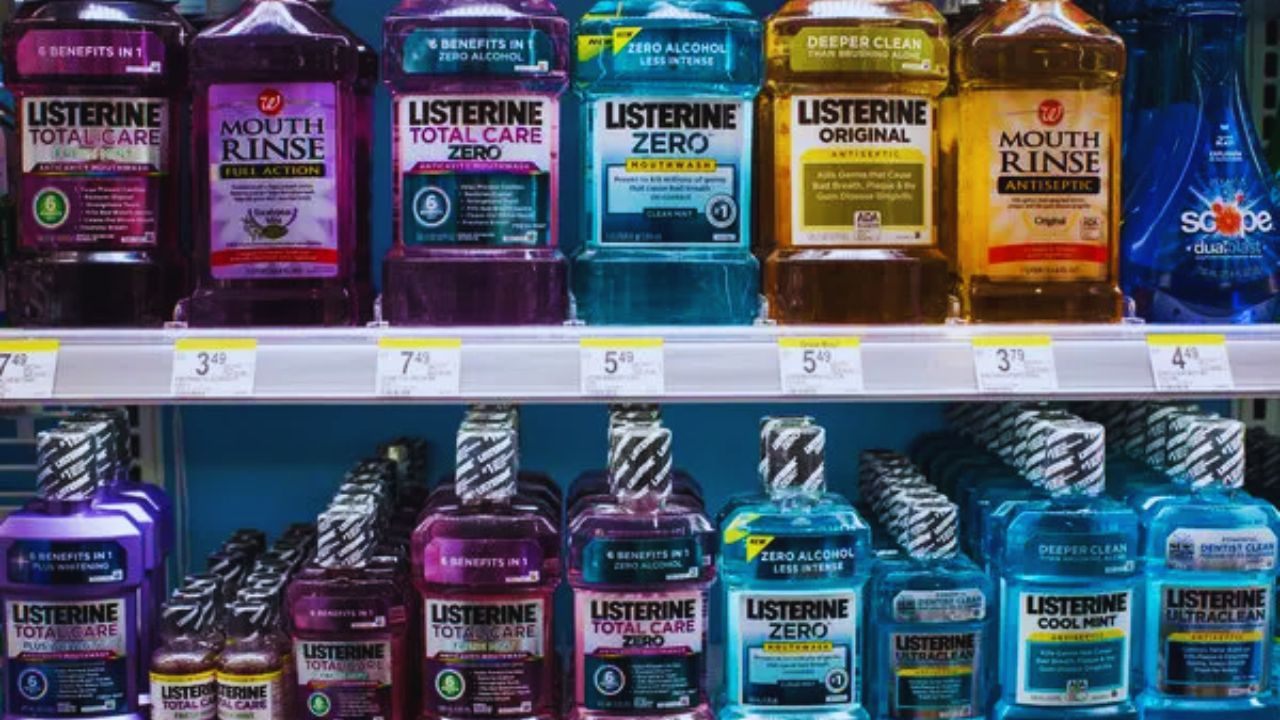 Receba amostras grátis de enxaguante bucal Listerine entregues na sua casa